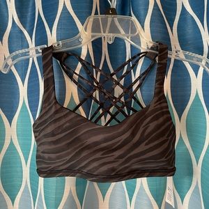 Lululemon sports bra (NWT)